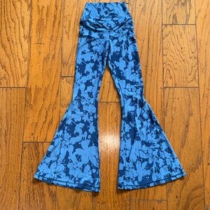 A-dor-a-ble! Never worn! Size S, flare leggings; Offline by Aerie